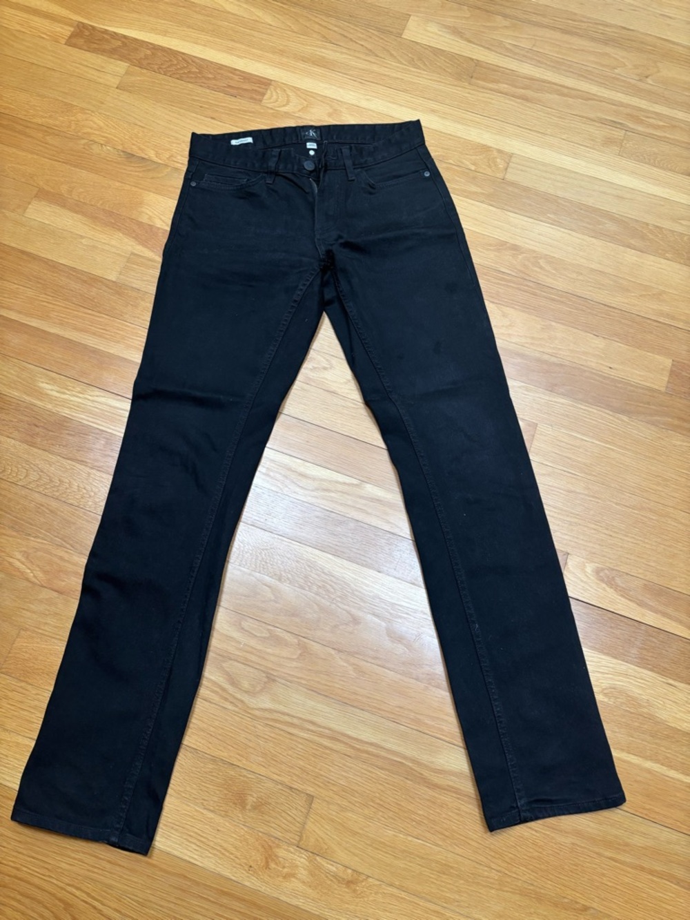 28x32 Slim Straight Jean